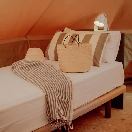 Campo de lujo Holacamp Fun Sitges