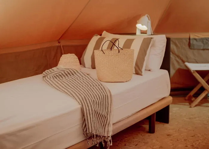 Luxury tent Holacamp Fun Sitges
